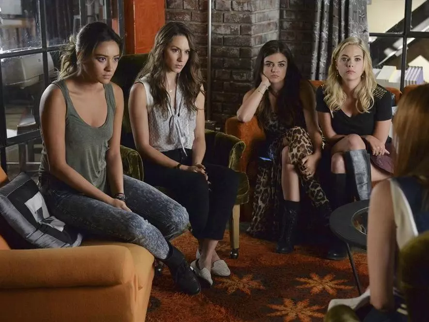 Crazy Unknown Facts Behind Pretty Little Liars – A