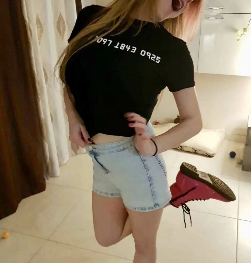 The Essential Crop Tops Resource