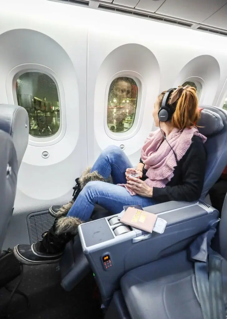 How to Prepare for a Long Flight